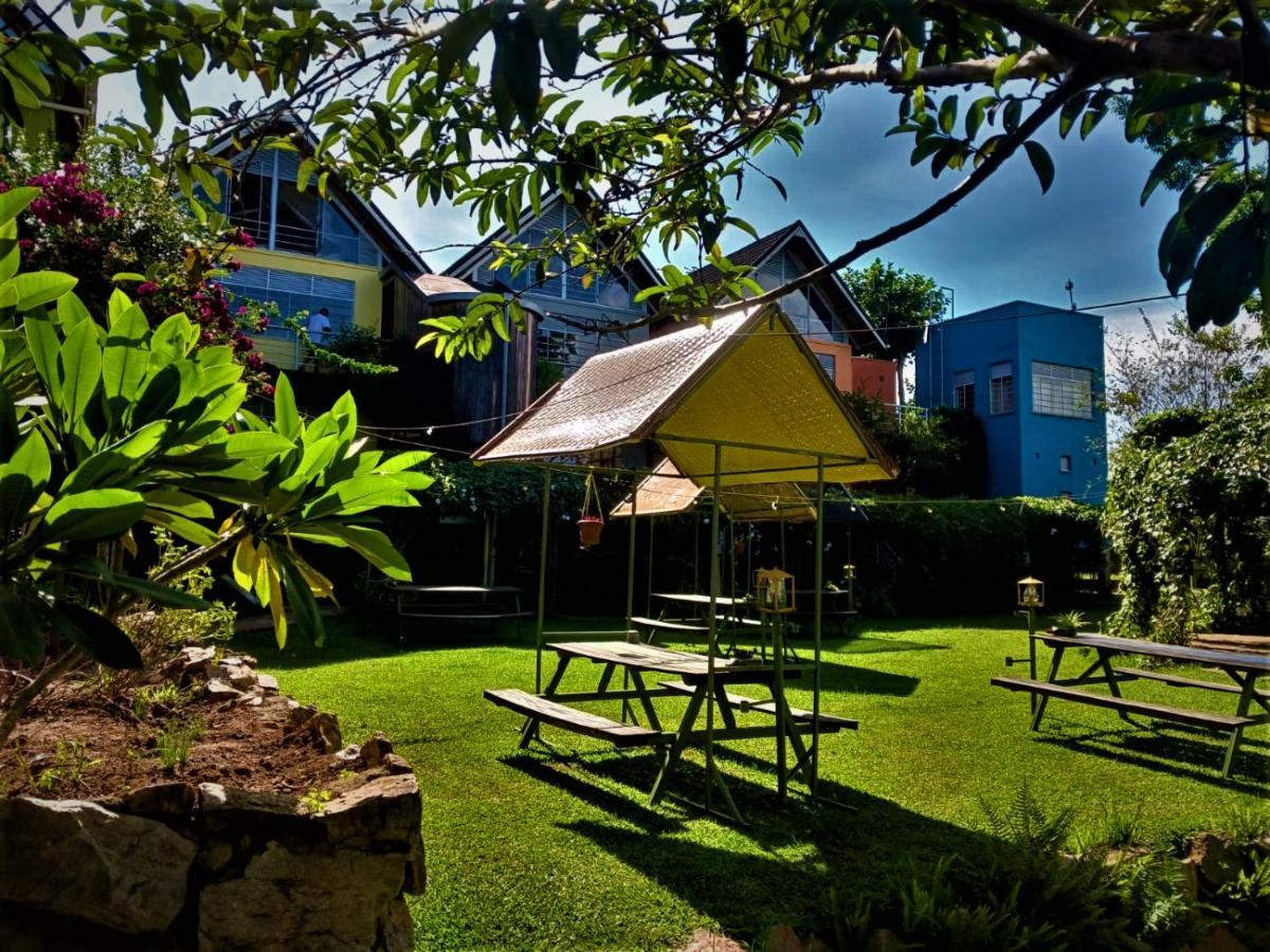 Yellow Haven Lodge Кампала Екстер'єр фото
