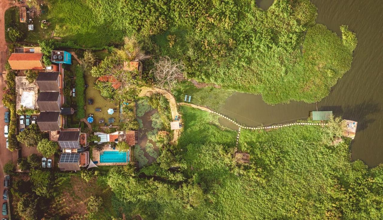 Yellow Haven Lodge Кампала Екстер'єр фото