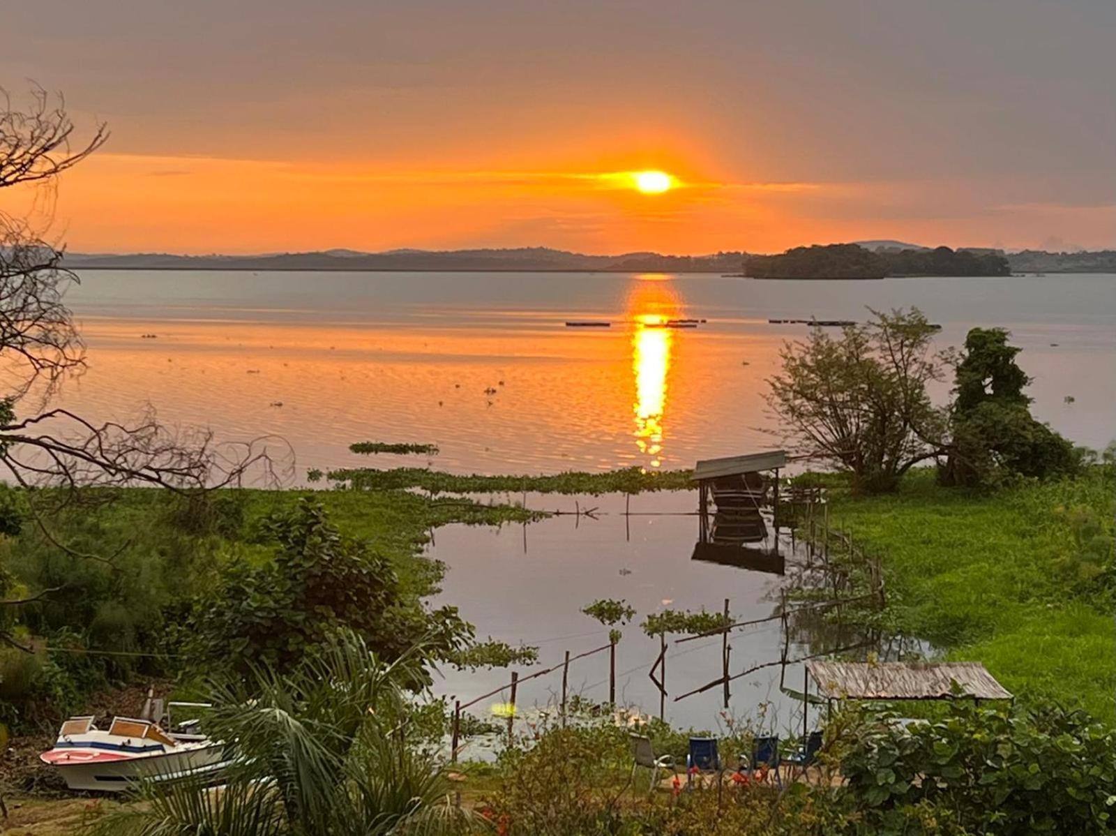 Yellow Haven Lodge Кампала Екстер'єр фото