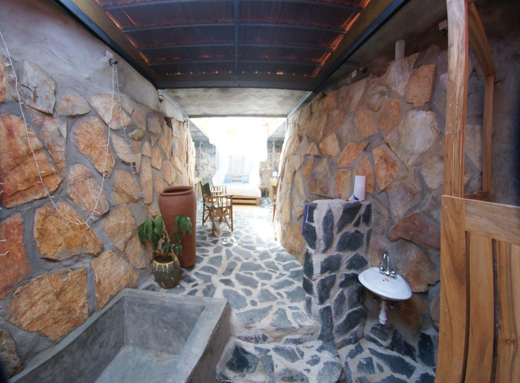 Yellow Haven Lodge Кампала Екстер'єр фото